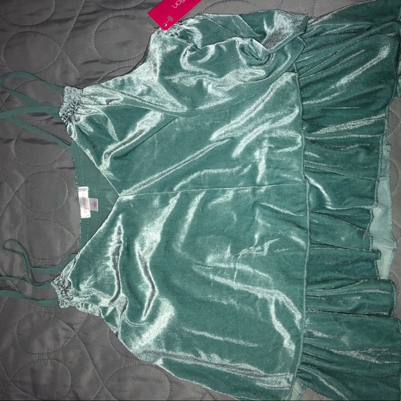 Xhilaration satin tank - Picture 2 of 4